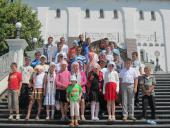 Майже 30 дітей помолилися біля Почаєвських Святинь.
