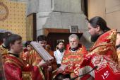 У Фомину неділю архієпископ Никодим звершив дві хіротонії.